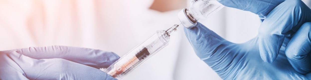 Szczepionka na Covid: przeciwwskazania i objawy po szczepieniu