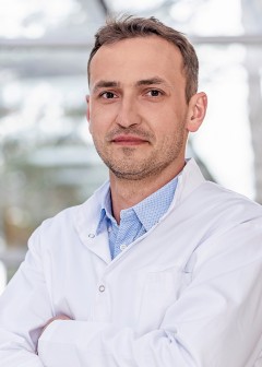 doktor nauk medycznych Łukasz Dołowy - specjalista urolog, FEBU
